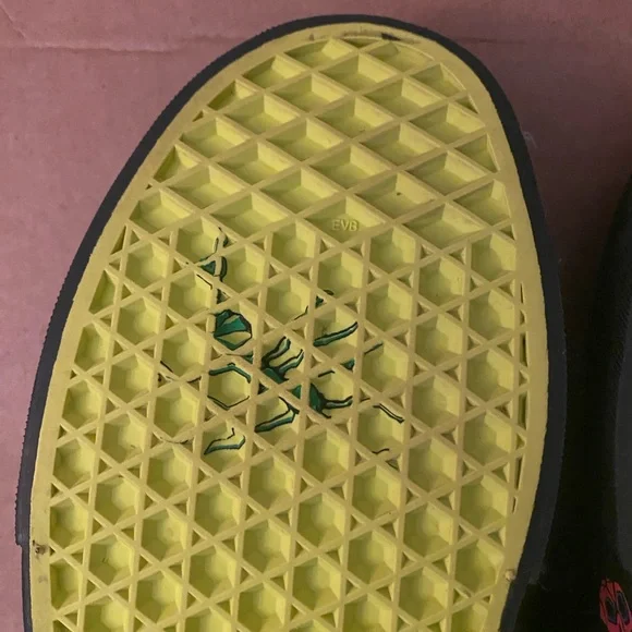 🌀Worn Once!🌀 Vans Limited Edition Nightmare Before Christmas slip ons.W10/M8.5 - Picture 8 of 8
